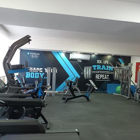 Beach Suite Israel- Best View, Gym, Massage Chair, Low Fee For Off-Site Indoor Pool Spa ביץ סוייט ישראל- נוף ים מאלף, כיסא מסאז, חדר כושר, אפשרות לבריכה מקורה, וספא בתשלום ממש מוזל Ashkelon Ngoại thất bức ảnh